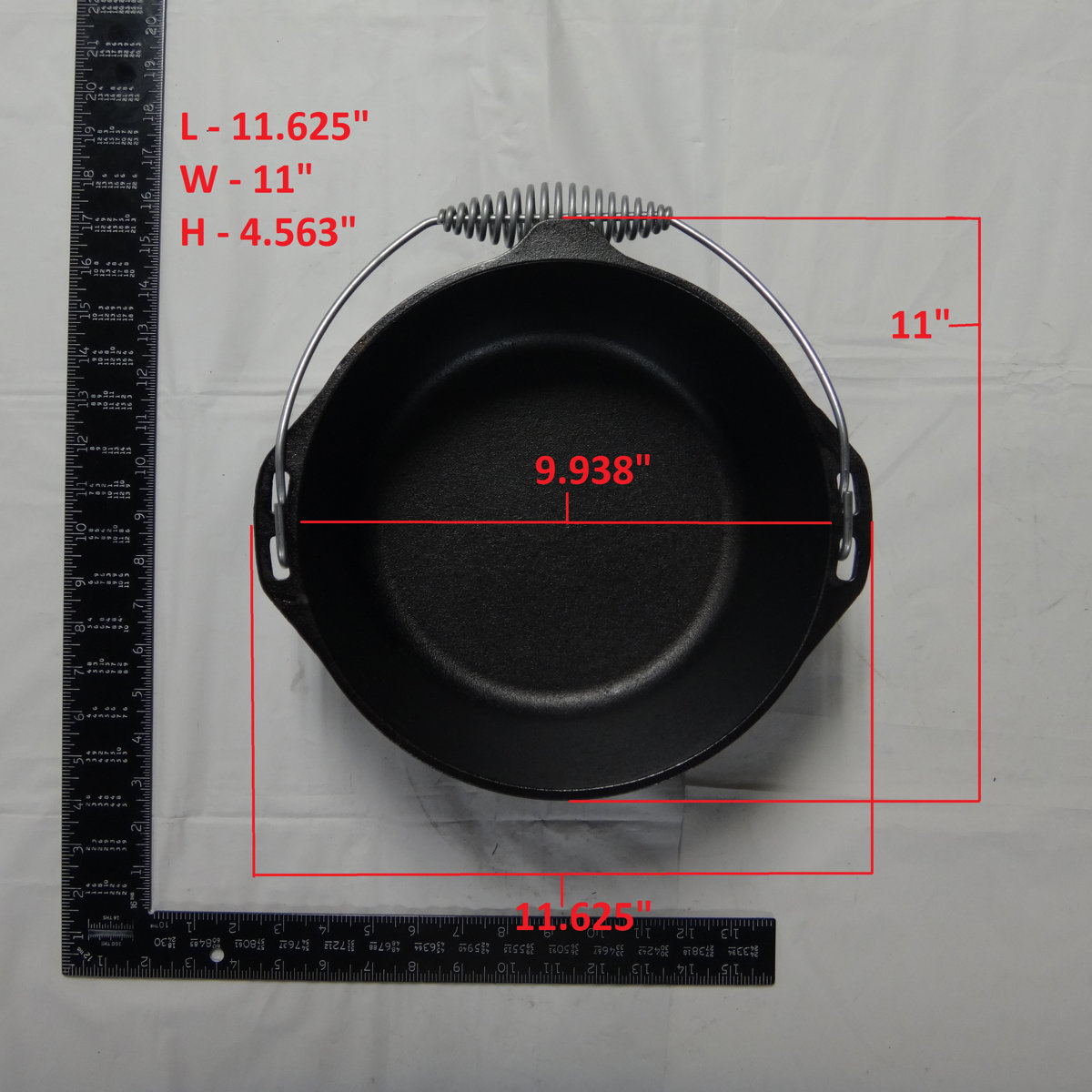 Lodge Cast Iron Dutch Oven